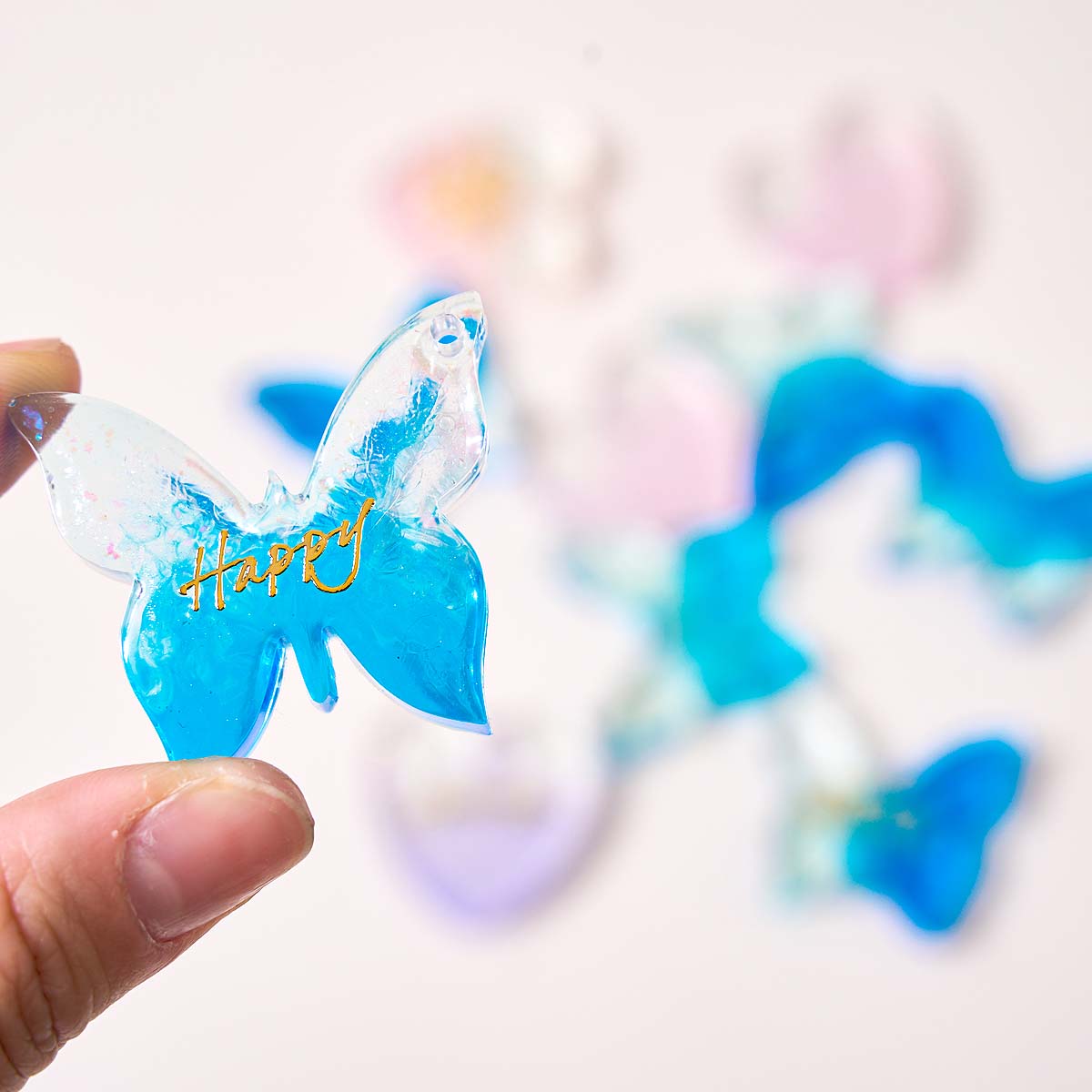 Six-hole with Holes Earring Si - مراجعة Resin Art Letters وسعره