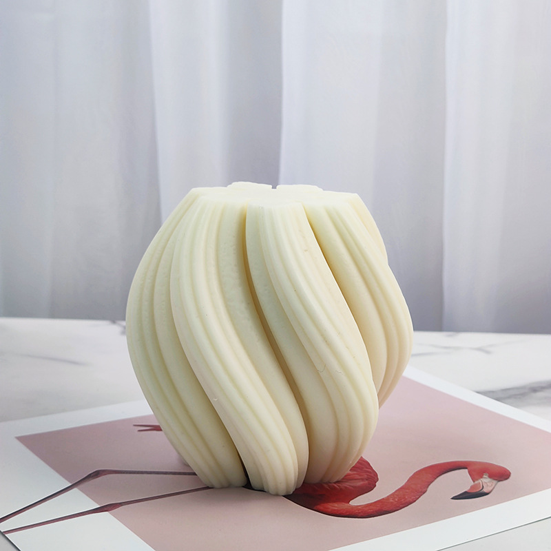 Geometric Striped Column Candl - مراجعة Resin Art Ocean وسعره